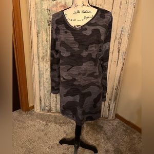 Lularoe Camo Print Elizabeth Size Medium